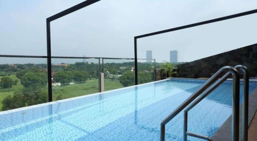 טנגרנג Lemo Hotel Serpong מראה חיצוני תמונה
