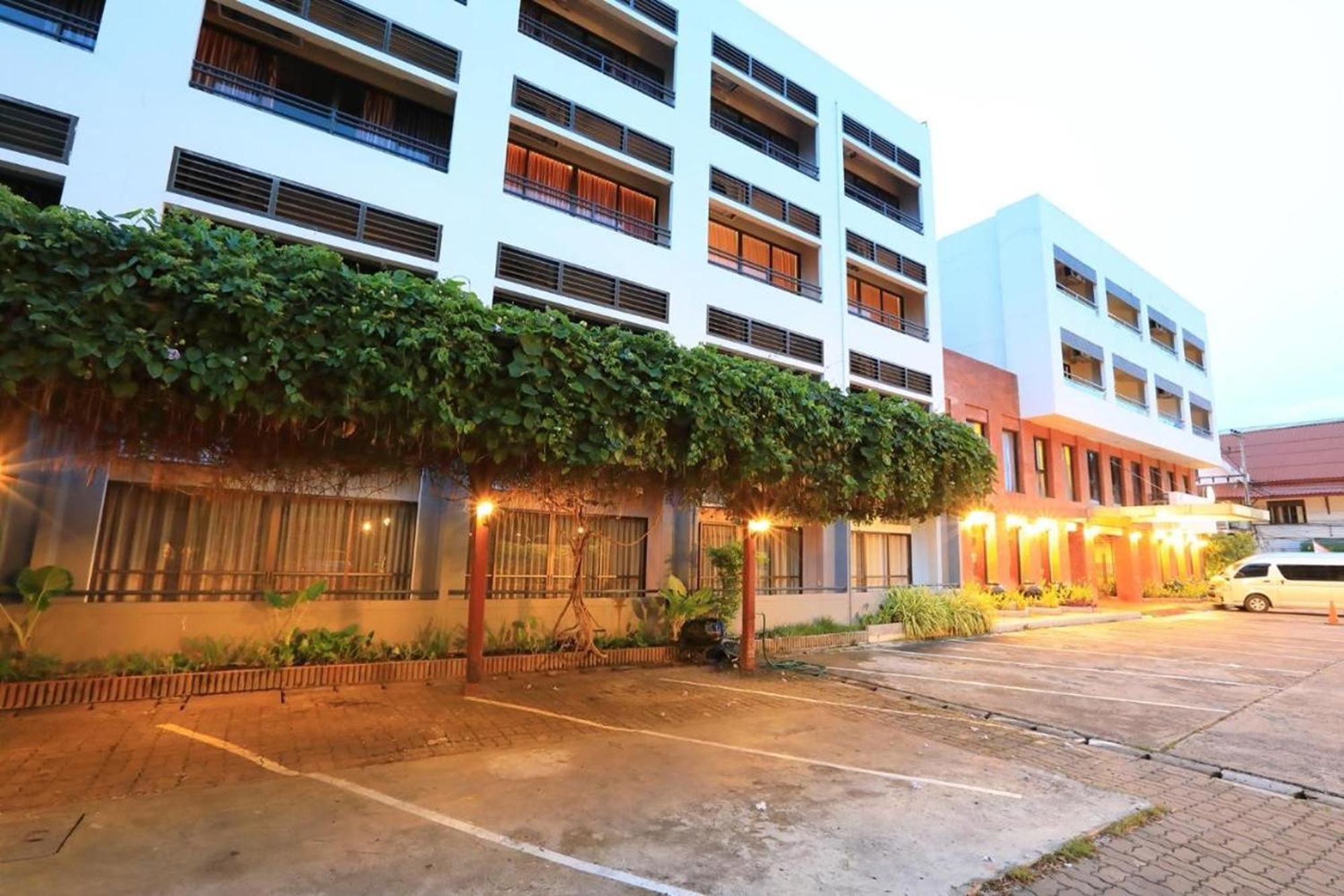 טנגרנג Lemo Hotel Serpong מראה חיצוני תמונה