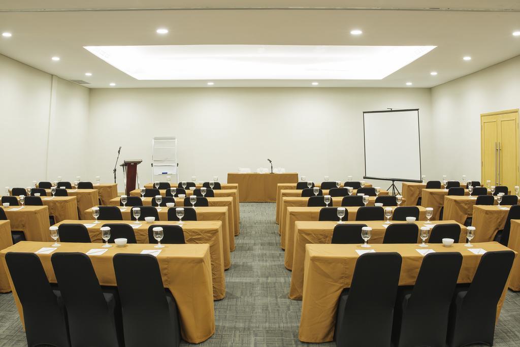 טנגרנג Lemo Hotel Serpong מראה חיצוני תמונה
